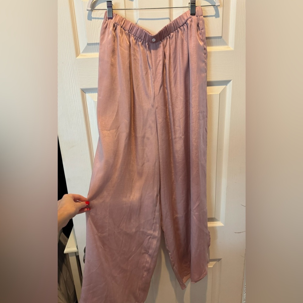 High waisted silky pink cargo pants